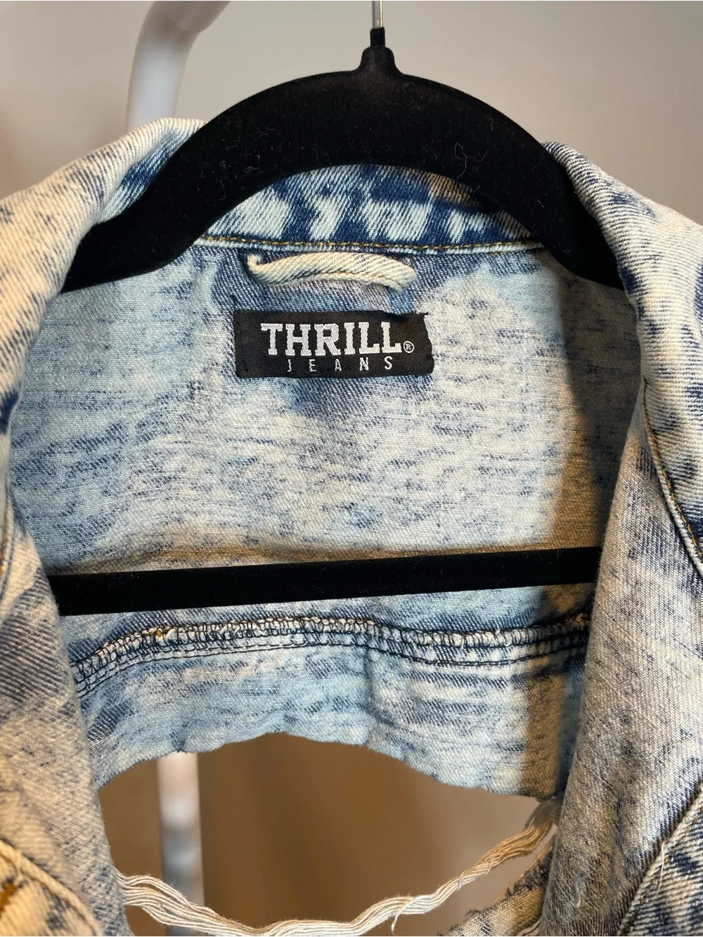 THRILL Jeans Distressed Acid-Wash Long Denim Jacket - Large - Picture 2 of 6